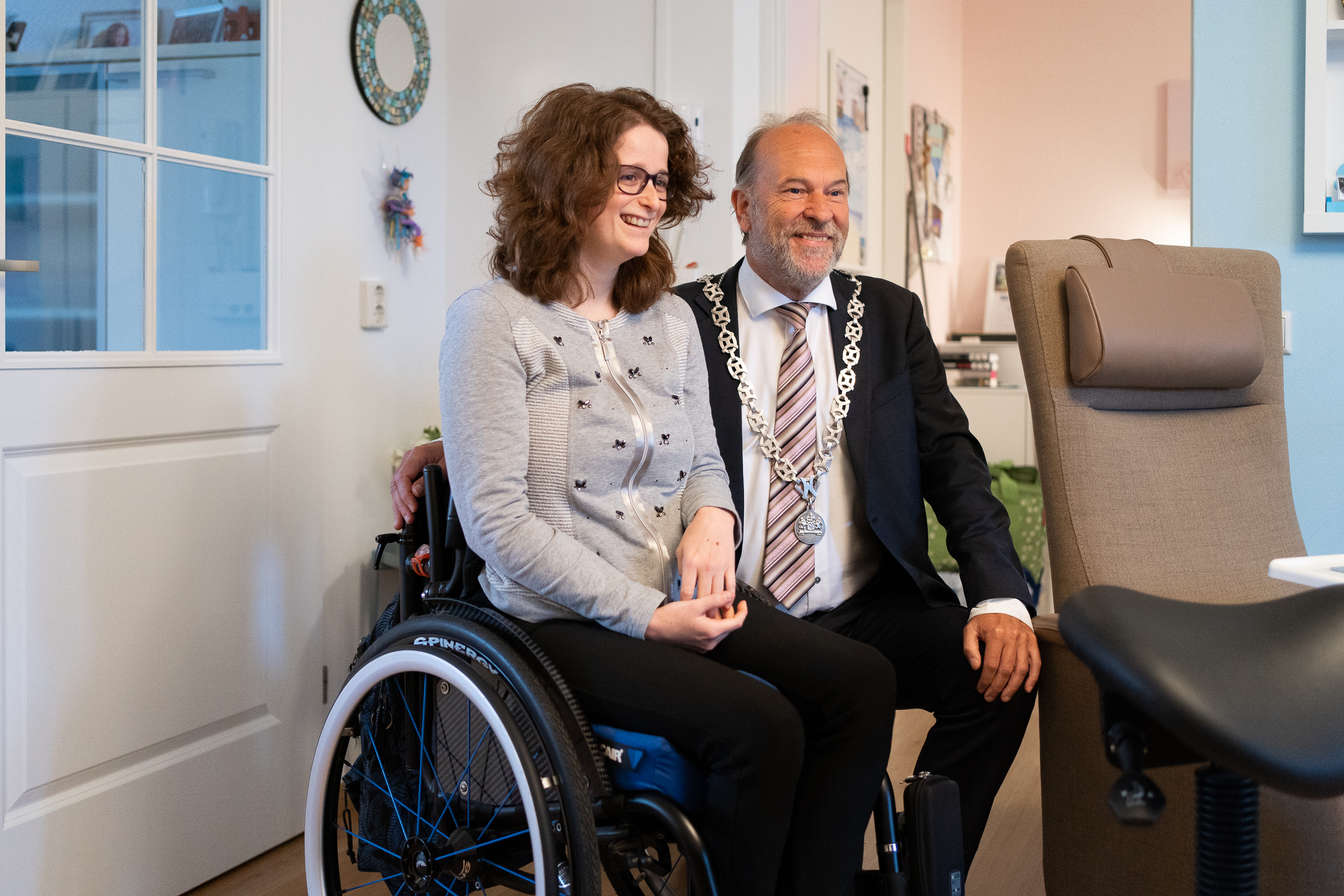 Selina Rootlieb (25) uit Zuid-Scharwoude heeft het Kieskompas met Steffie voor de raadsverkiezingen voor Dijk en Waard geopend.